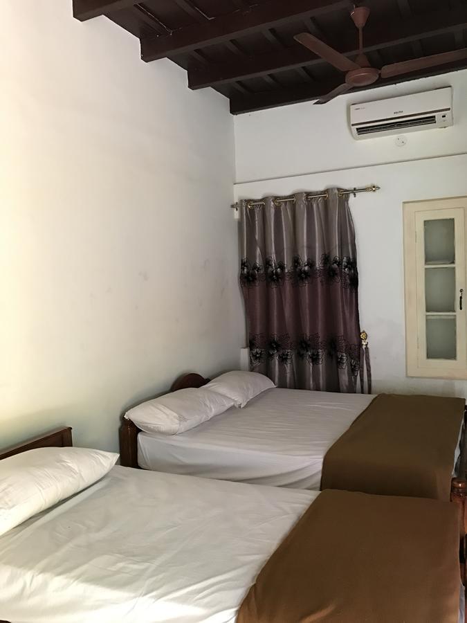 Palm Rivera Kochi 外观 照片